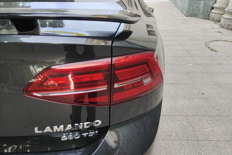 Used Volkswagen Lamando 2021 Revised Version 280TSI DSG Comfort Edition Right Rear Taillight