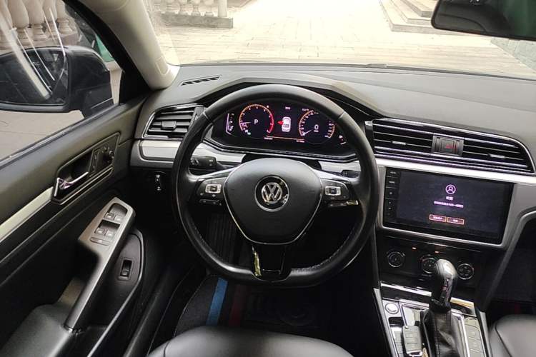 Used Volkswagen Lamando 2021 Revised Version 280TSI DSG Comfort Edition Steering Wheel