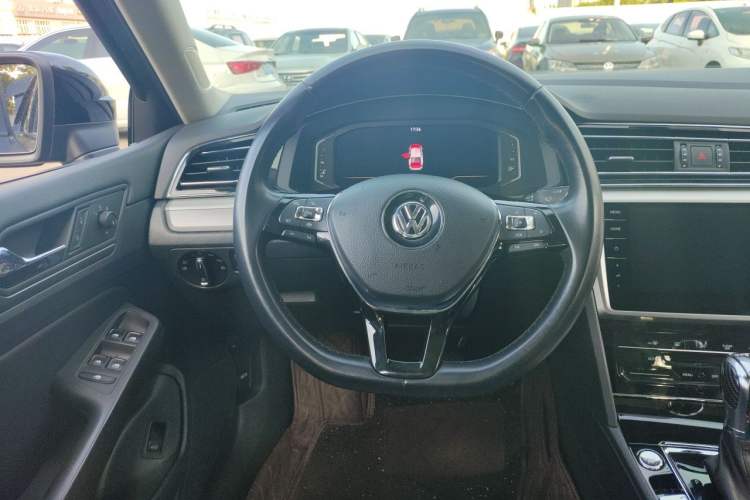 Used Volkswagen Lamando 2021 Revised Version 280TSI DSG Comfort Edition Steering Wheel