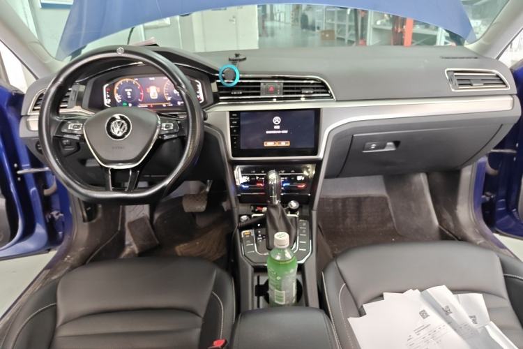 Used Volkswagen Lamando 2021 280TSI DSG Comfort Edition Center Console
