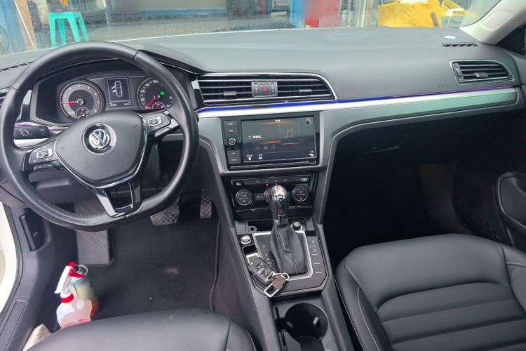 Used Volkswagen Lamando 2021 280TSI DSG Comfort Edition Center Console