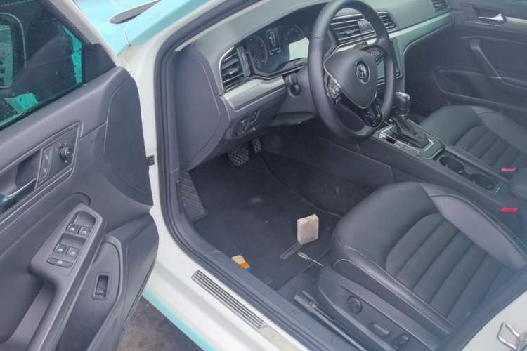 Used Volkswagen Lamando 2021 280TSI DSG Comfort Edition Driver Seat