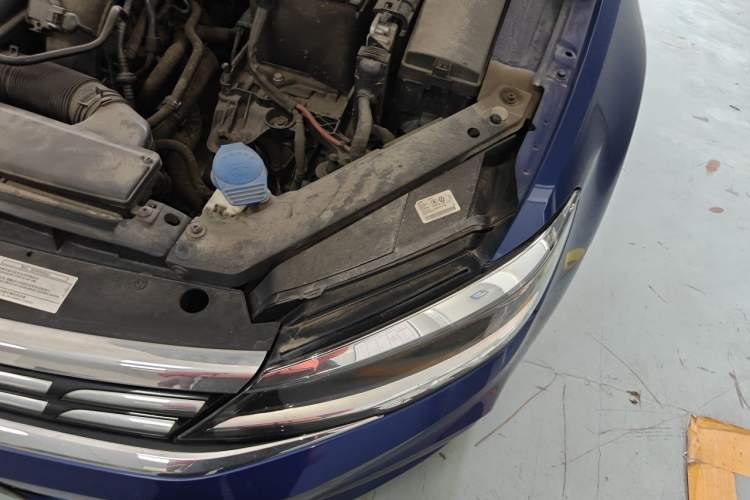 Used Volkswagen Lamando 2021 280TSI DSG Comfort Edition Engine Bay Left