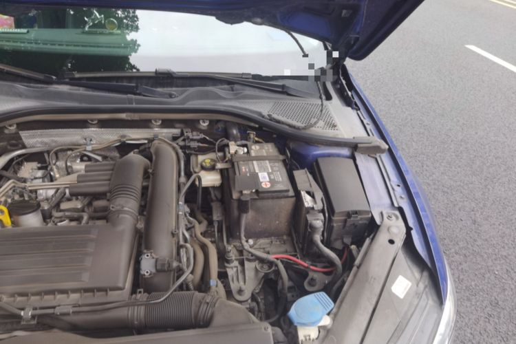 Used Volkswagen Lamando 2021 280TSI DSG Comfort Edition Engine Bay Left