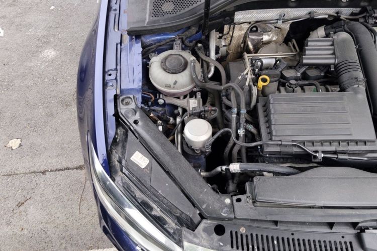 Used Volkswagen Lamando 2021 280TSI DSG Comfort Edition Engine Bay Right
