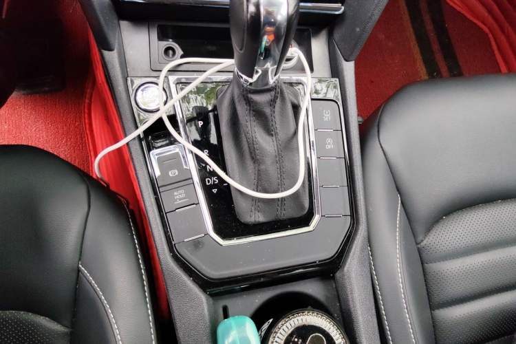 Used Volkswagen Lamando 2021 280TSI DSG Comfort Edition Gear Lever