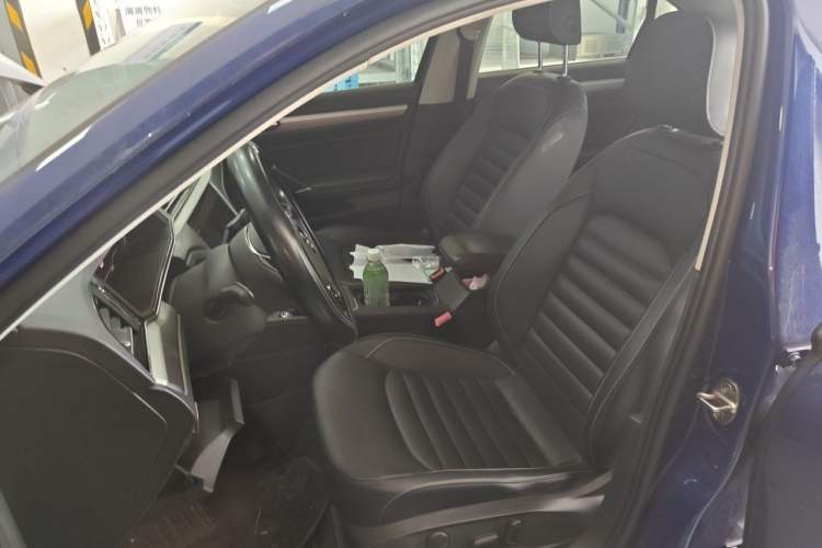 Used Volkswagen Lamando 2021 280TSI DSG Comfort Edition Left Front Seat