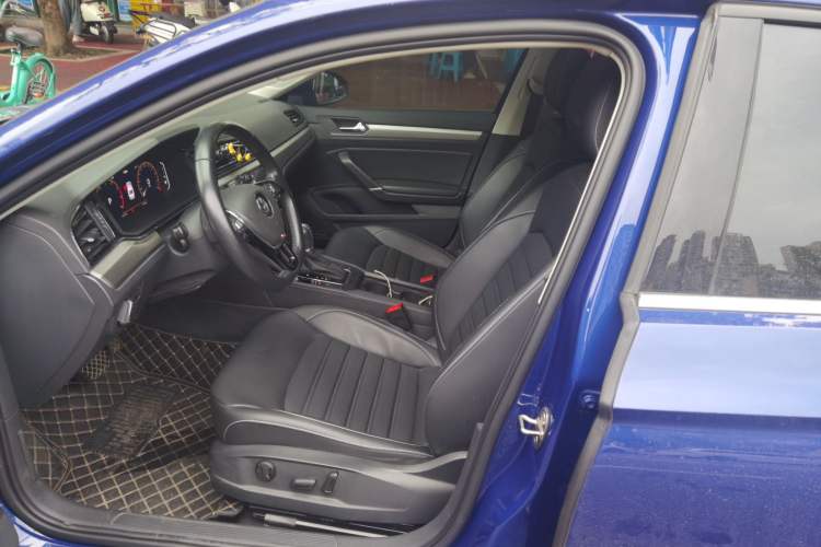 Used Volkswagen Lamando 2021 280TSI DSG Comfort Edition Left Front Seat