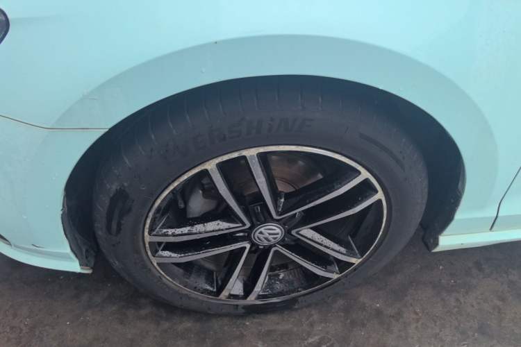 Used Volkswagen Lamando 2021 280TSI DSG Comfort Edition Left Front Wheel Hub