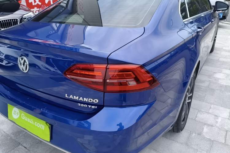 Used Volkswagen Lamando 2021 280TSI DSG Comfort Edition Right Rear Taillight
