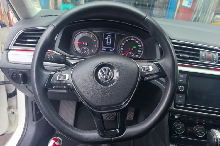 Used Volkswagen Lamando 2021 280TSI DSG Comfort Edition Steering Wheel