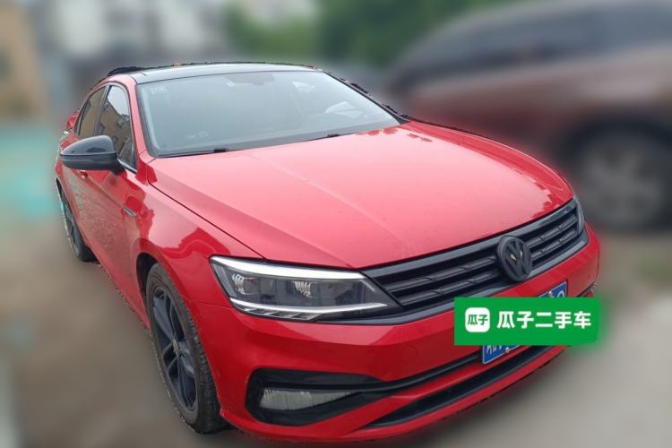 Used Volkswagen Lamando 2021 280TSI DSG Comfort Edition Front Right 45 Deg