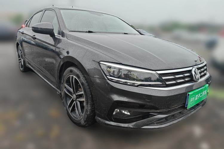 Used Volkswagen Lamando 2021 280TSI DSG Comfort Edition Front Right 45 Deg