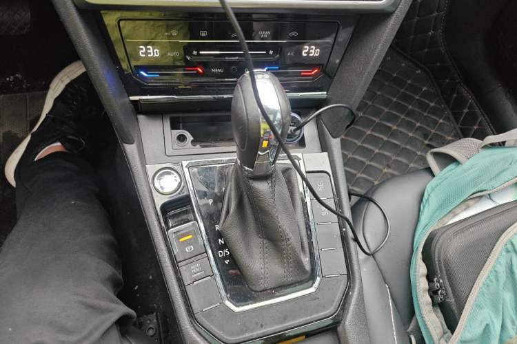Used Volkswagen Lamando 2021 280TSI DSG Comfort Edition Gear Lever