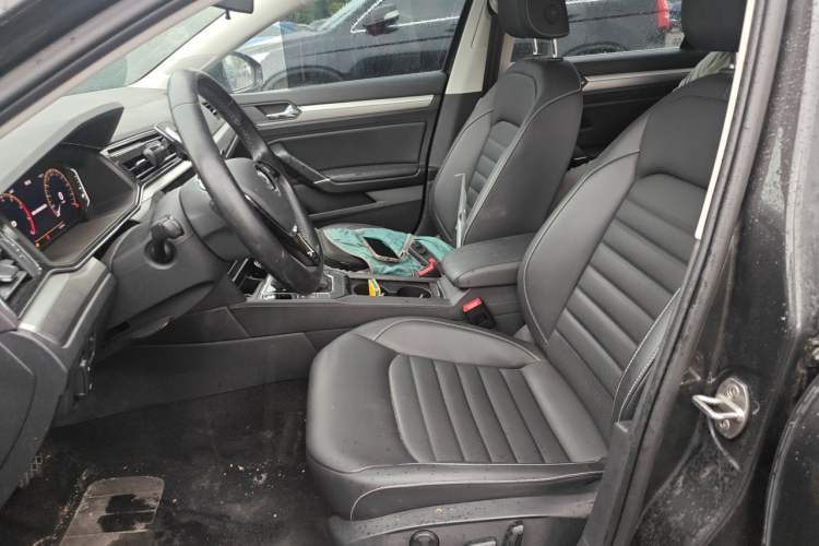 Used Volkswagen Lamando 2021 280TSI DSG Comfort Edition Left Front Seat
