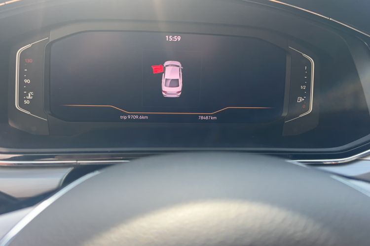 Used Volkswagen Lamando 2021 280TSI DSG Comfort Edition Odometer Close Up