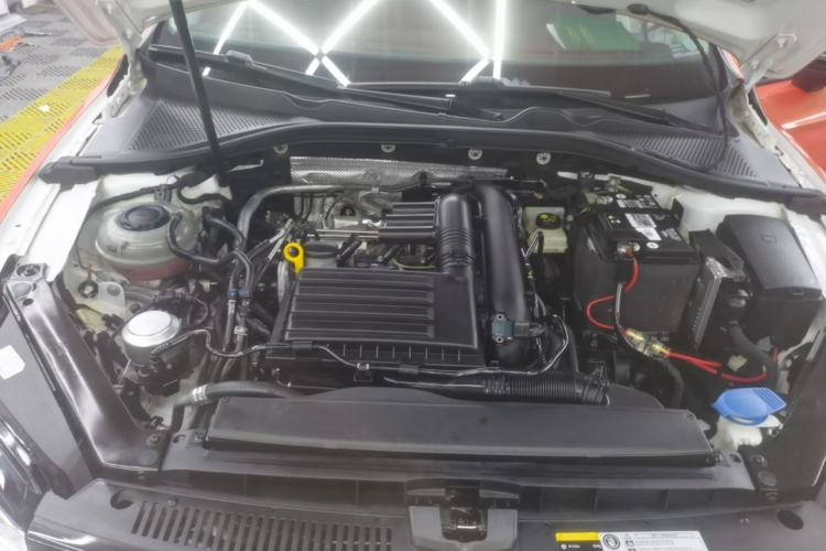 Used Volkswagen Lamando 2021 230TSI DSG Fashion Edition Engine Bay