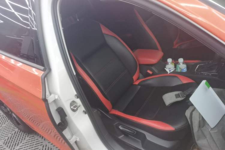 Used Volkswagen Lamando 2021 230TSI DSG Fashion Edition Right Front Seat