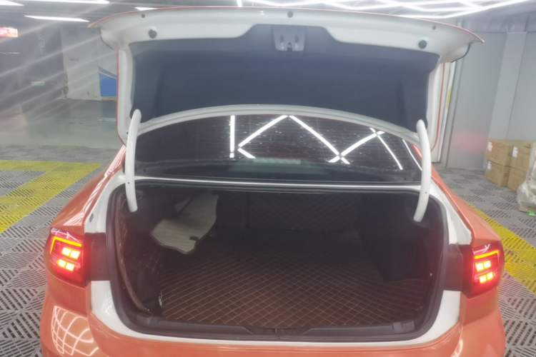 Used Volkswagen Lamando 2021 230TSI DSG Fashion Edition Trunk