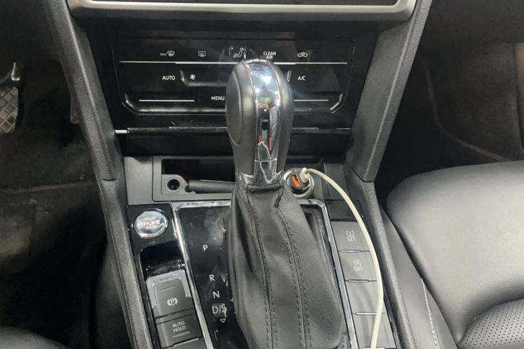 Used Volkswagen Lamando 2021 Revised Version 280TSI DSG Comfort Edition Audio And AC Panel