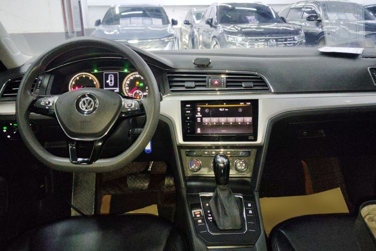 Used Volkswagen Lamando 2021 230TSI DSG Fashion Edition Center Console