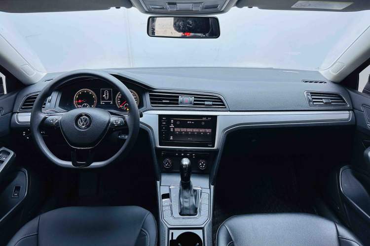 Used Volkswagen Lamando 2021 230TSI DSG Fashion Edition Center Console