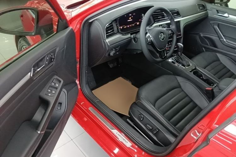 Used Volkswagen Lamando 2021 280TSI DSG Comfort Edition Driver Seat