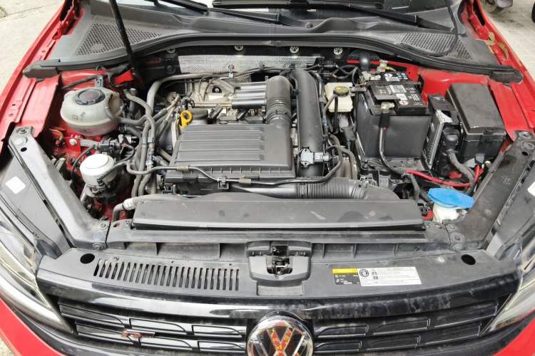 Used Volkswagen Lamando 2021 280TSI DSG Comfort Edition Engine Bay