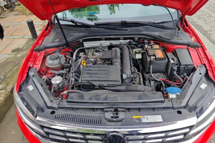 Used Volkswagen Lamando 2021 280TSI DSG Comfort Edition Engine Bay