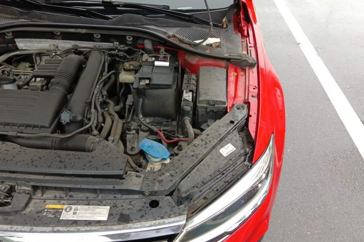 Used Volkswagen Lamando 2021 280TSI DSG Comfort Edition Engine Bay Left