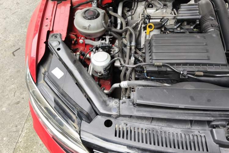Used Volkswagen Lamando 2021 280TSI DSG Comfort Edition Engine Bay Right