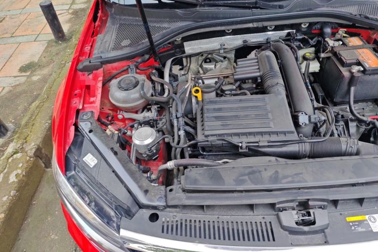 Used Volkswagen Lamando 2021 280TSI DSG Comfort Edition Engine Bay Right