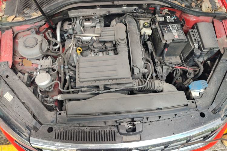 Used Volkswagen Lamando 2021 280TSI DSG Comfort Edition Engine Bay
