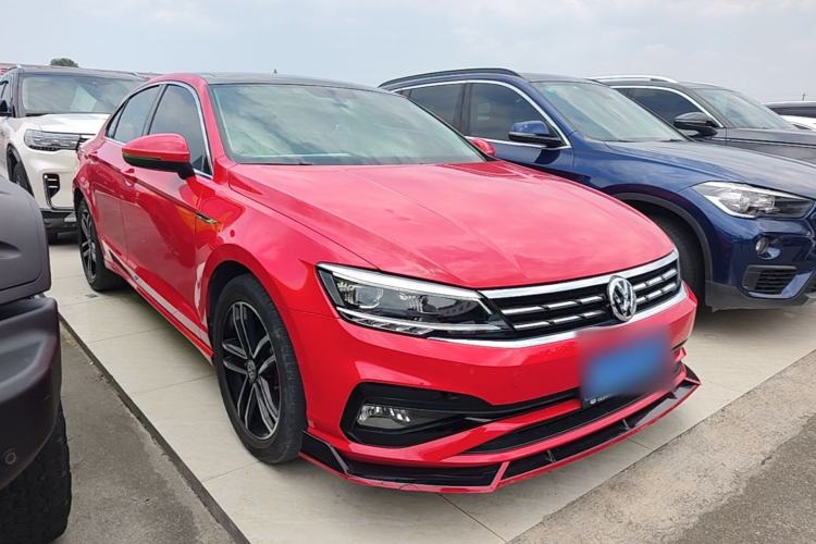 Used Volkswagen Lamando 2021 280TSI DSG Comfort Edition Front Right 45 Deg