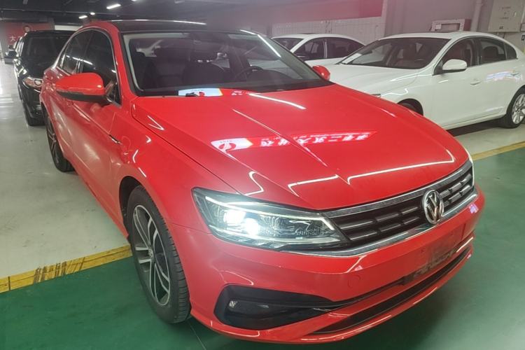 Used Volkswagen Lamando 2021 280TSI DSG Comfort Edition Front Right 45 Deg
