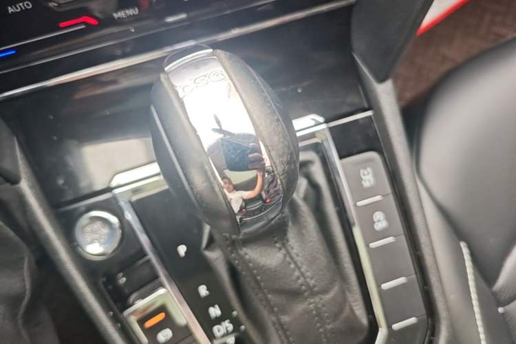 Used Volkswagen Lamando 2021 Revised Version 280TSI DSG Comfort Edition Gear Lever