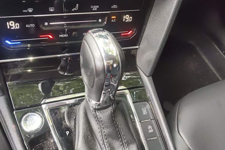 Used Volkswagen Lamando 2021 Revised Version 280TSI DSG Comfort Edition Gear Lever