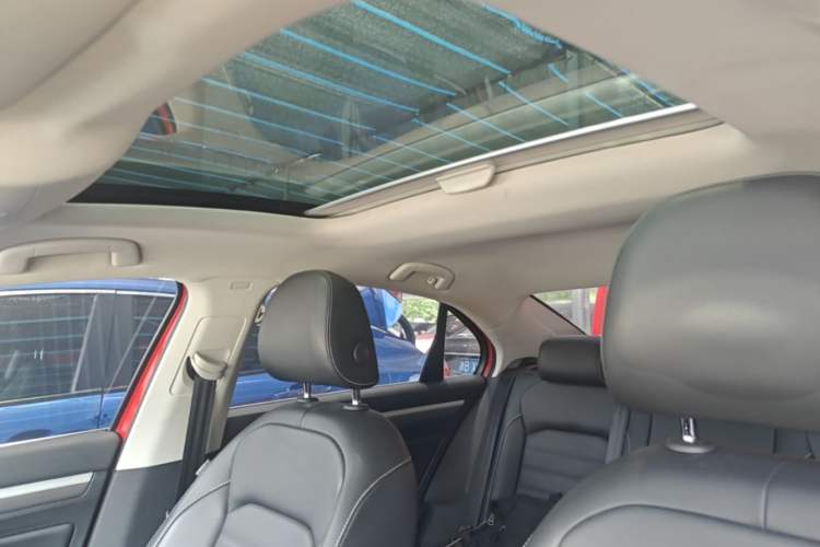 Used Volkswagen Lamando 2021 280TSI DSG Luxury Phantom Edition Headliner