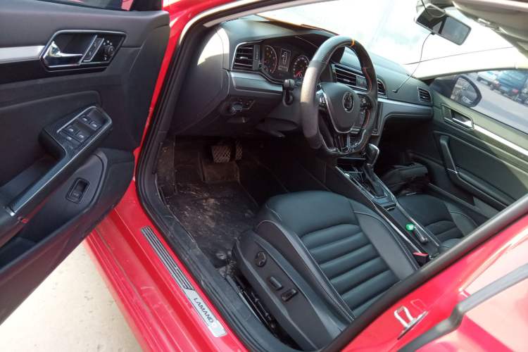 Used Volkswagen Lamando 2021 280TSI DSG Comfort Edition Interior 3
