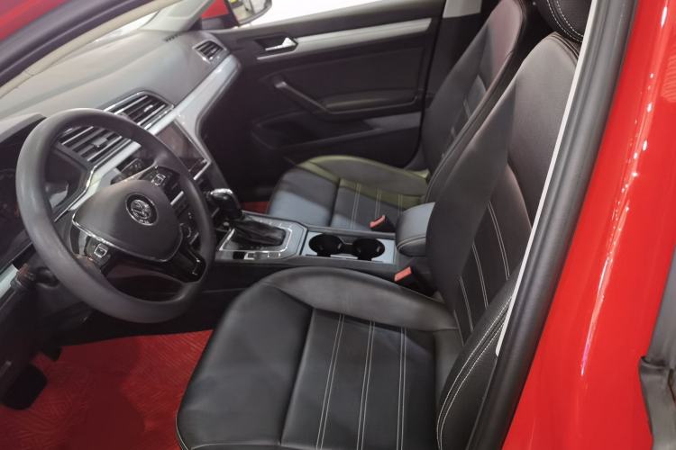 Used Volkswagen Lamando 2021 230TSI DSG Fashion Edition Left Front Seat