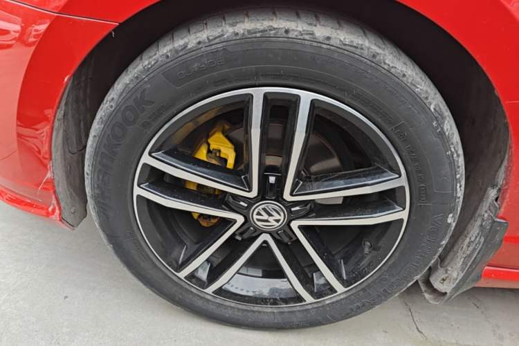 Used Volkswagen Lamando 2021 Revised Version 280TSI DSG Comfort Edition Left Front Wheel Hub