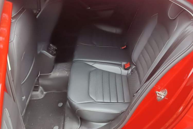 Used Volkswagen Lamando 2021 Revised Version 280TSI DSG Comfort Edition Left Rear Seat