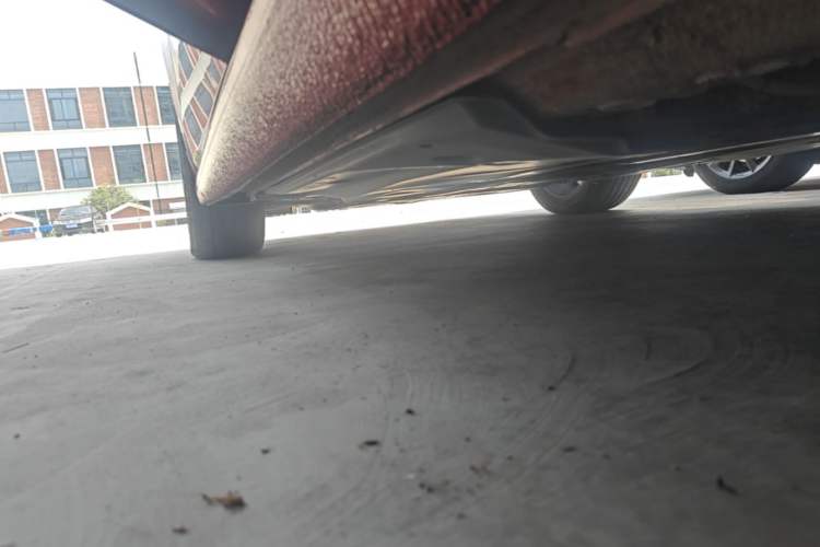Used Volkswagen Lamando 2021 280TSI DSG Luxury Phantom Edition Left Side Sill