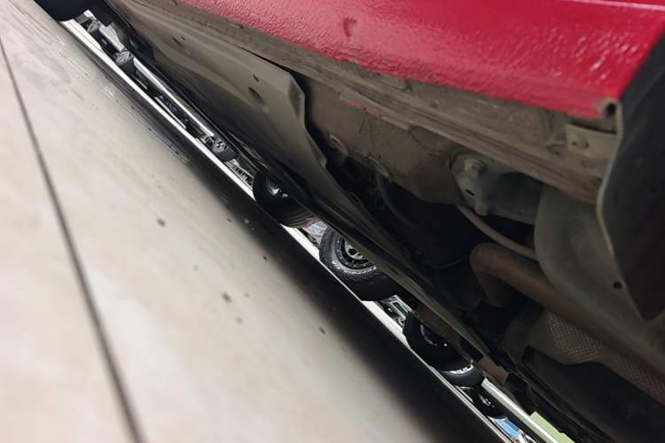 Used Volkswagen Lamando 2021 280TSI DSG Comfort Edition Left Side Sill