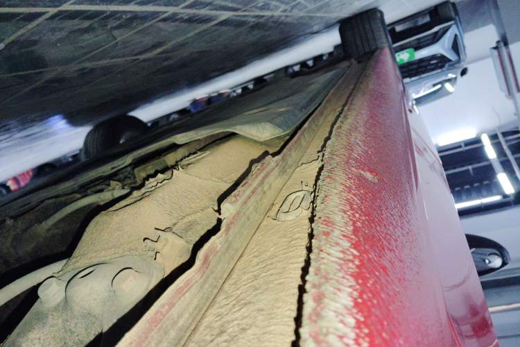 Used Volkswagen Lamando 2021 230TSI DSG Fashion Edition Left Side Sill