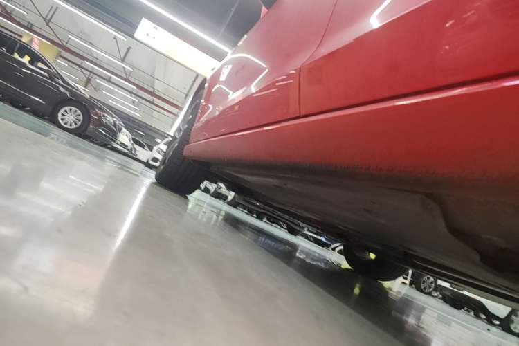 Used Volkswagen Lamando 2021 280TSI DSG Comfort Edition Left Side Sill