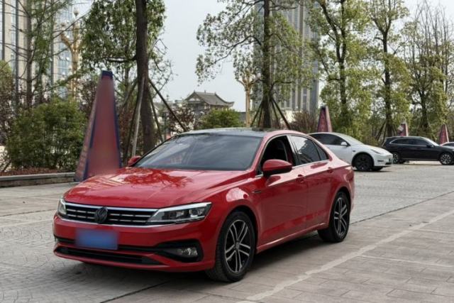 Used Volkswagen Lamando 2021 280TSI DSG Luxury Phantom Edition
