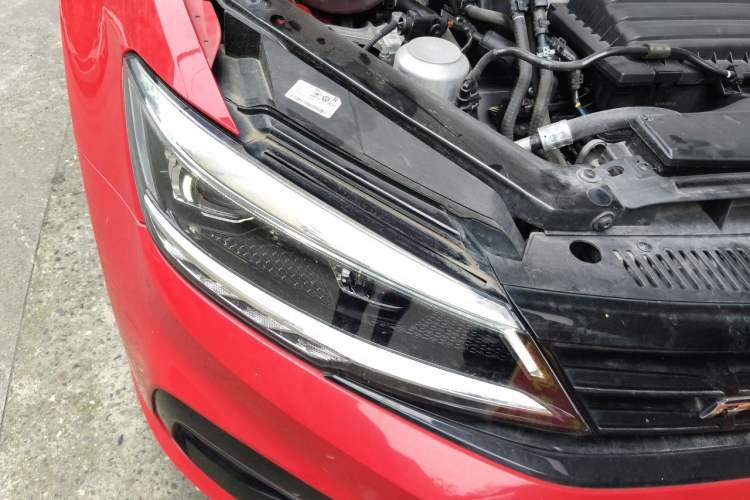 Used Volkswagen Lamando 2021 280TSI DSG Comfort Edition Right Front Headlight