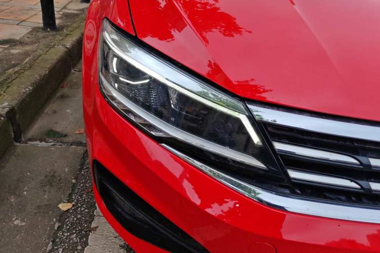 Used Volkswagen Lamando 2021 280TSI DSG Comfort Edition Right Front Headlight