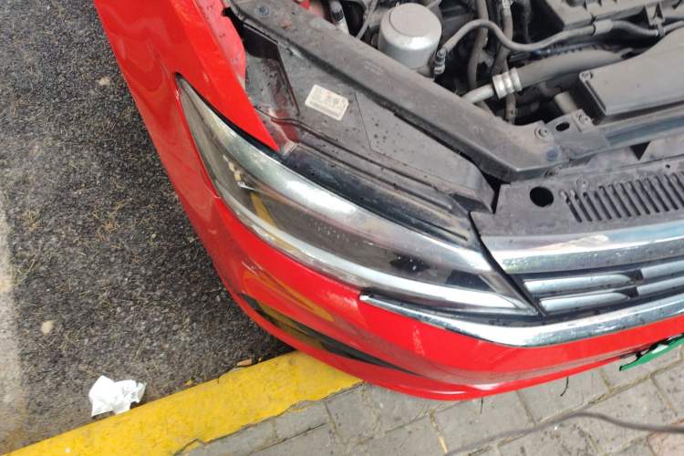 Used Volkswagen Lamando 2021 280TSI DSG Comfort Edition Right Front Headlight